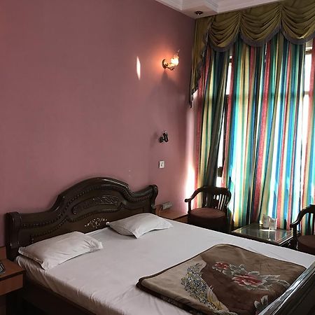 Hotel D R International Ambala Bagian luar foto
