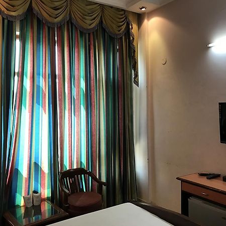Hotel D R International Ambala Bagian luar foto