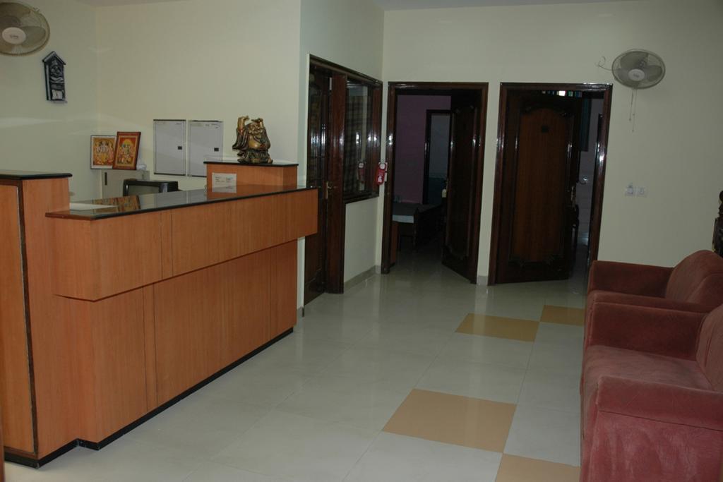 Hotel D R International Ambala Bagian luar foto