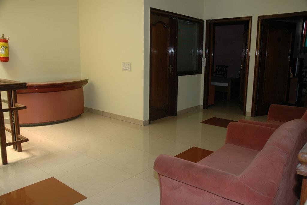 Hotel D R International Ambala Bagian luar foto