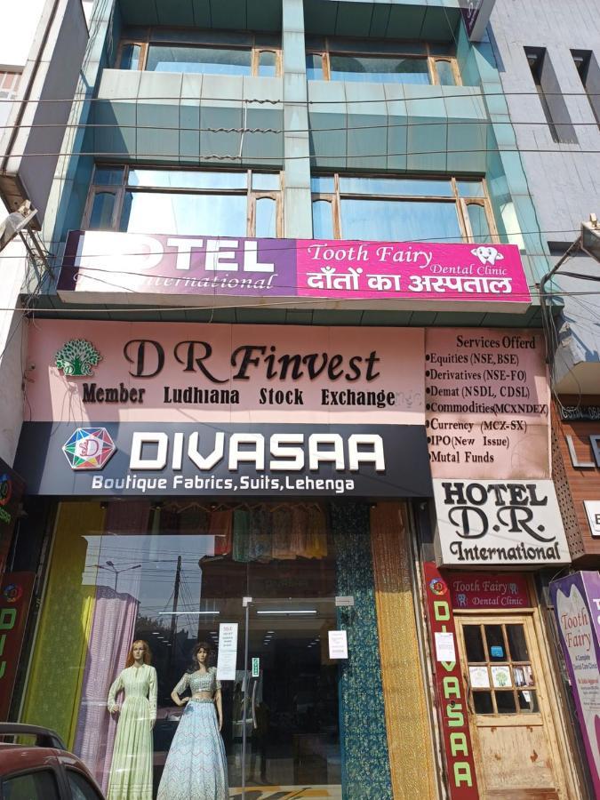 Hotel D R International Ambala Bagian luar foto
